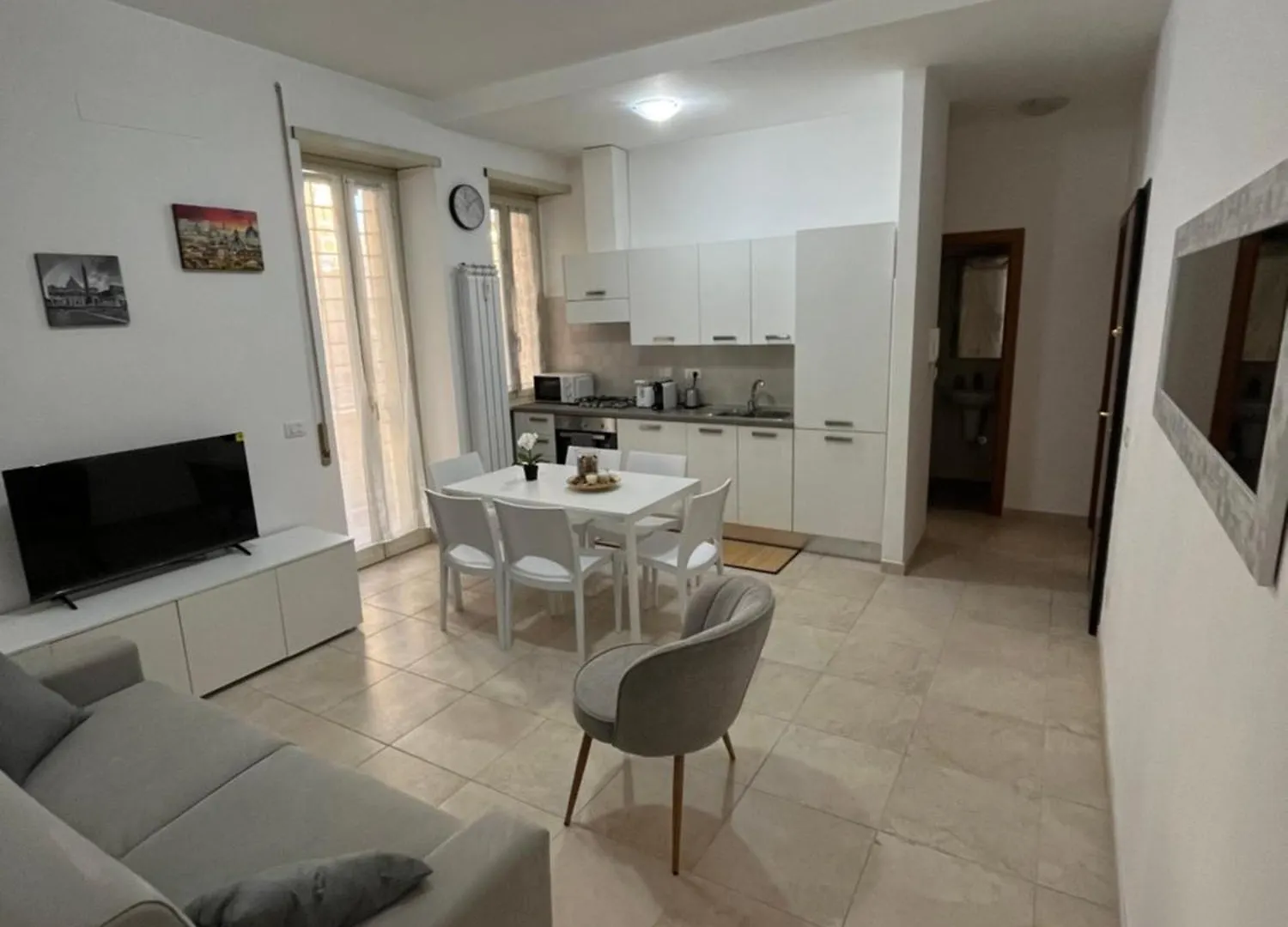 Monti Royal Apartment Roma 0*,